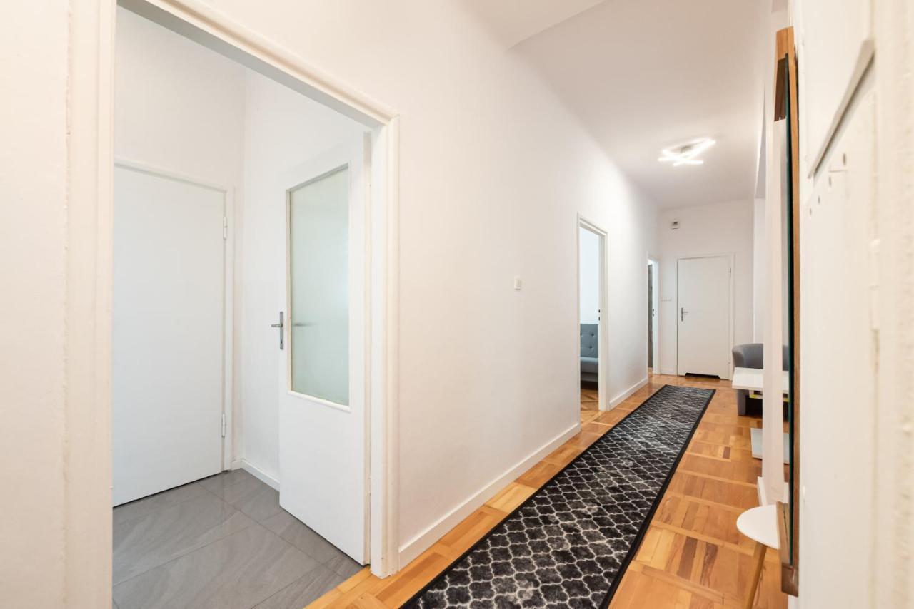 Plac Zbawiciela 3-Bedroom Apartment Varsóvia Exterior foto